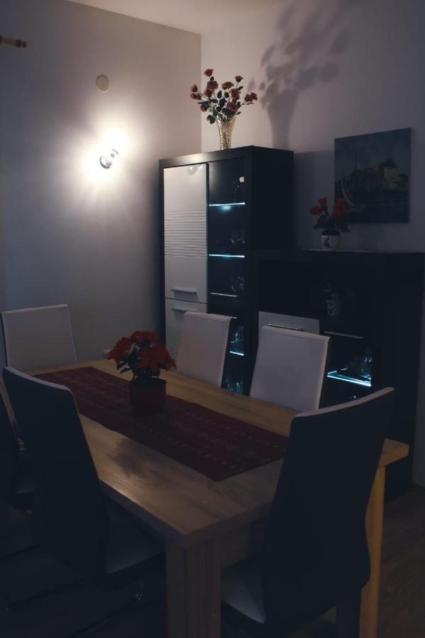 Apartments Krapec Jezdovec エクステリア 写真