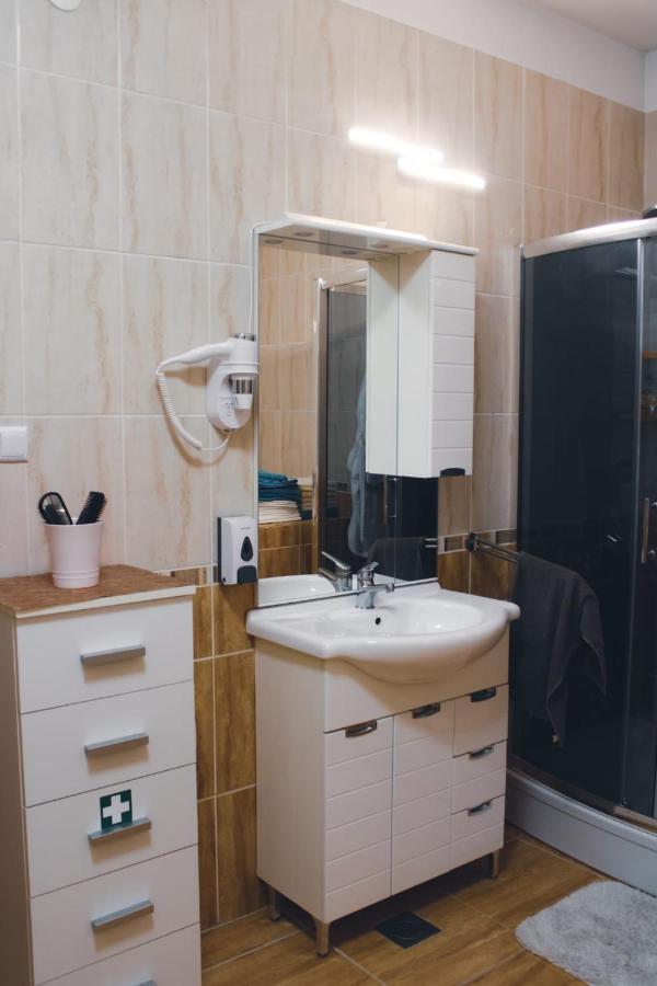 Apartments Krapec Jezdovec エクステリア 写真